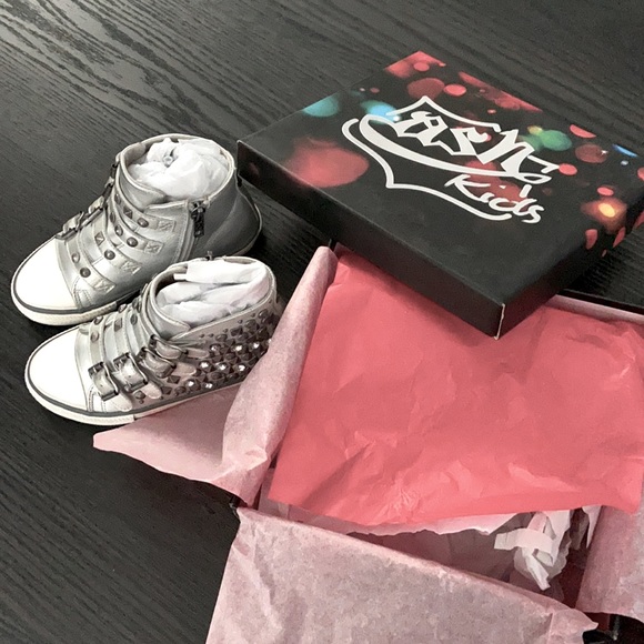 Ash Viper Silver Studded High Tops - Picture 7 of 8